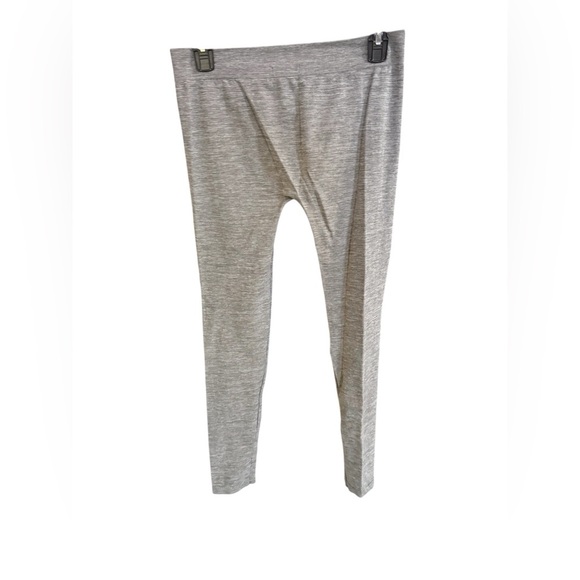 Guess Gray Leggings Size M/L - Picture 3 of 4